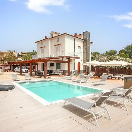 5 Bedroom Awesome In Casalvelino Casal Velino