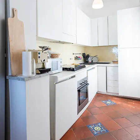 בית נופש 5 Bedroom Awesome In Casalvelino *